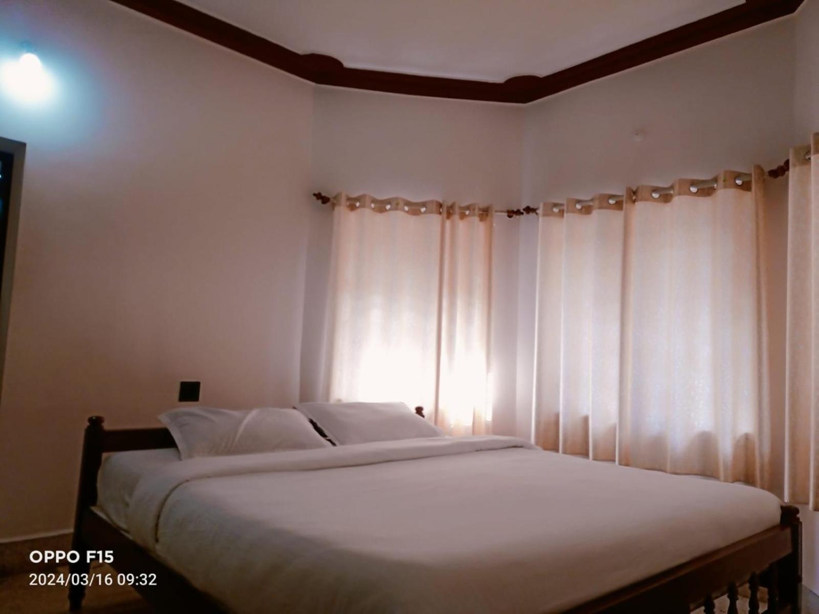 Streaming Valley Independent Coffee Estate Stay Madikeri Exterior foto